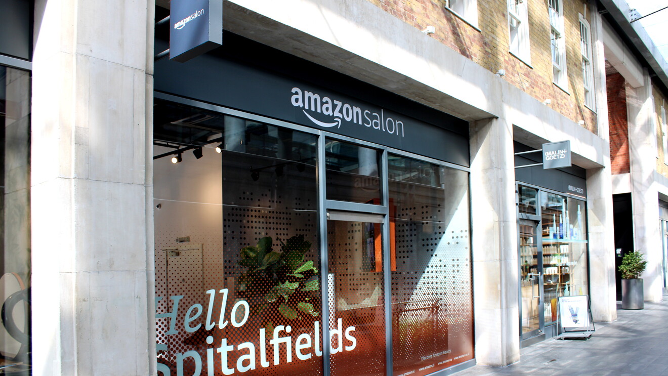 Outside Amazon Salon in Spitalfields 