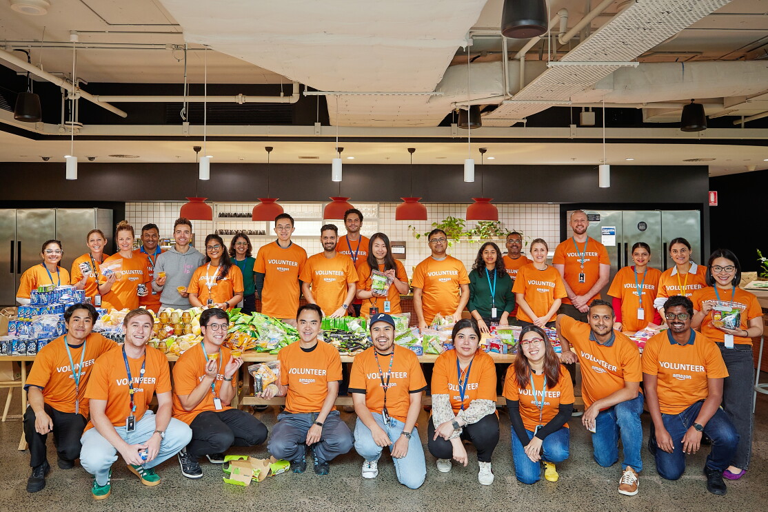 Australia global month of volunteering 