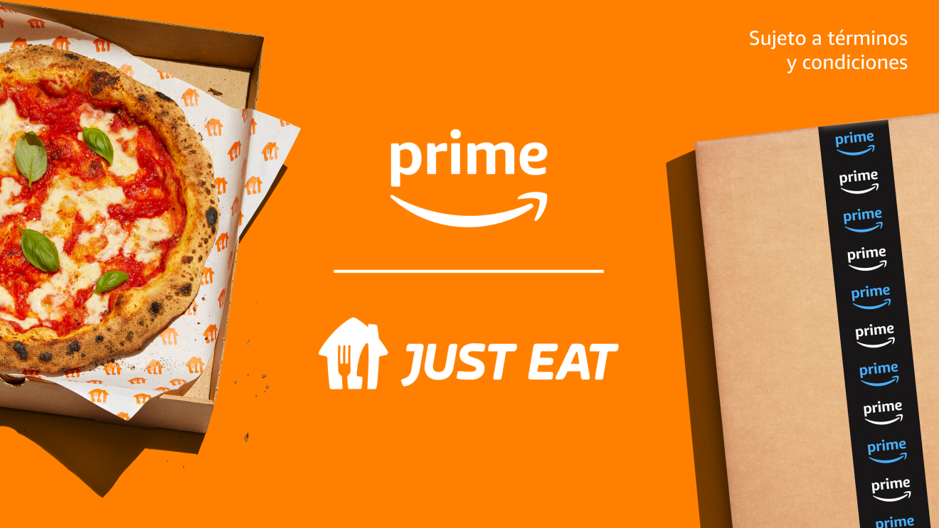 Cartel de Just Eat con el logo y una caja de Amazon. También hay una pizza. 