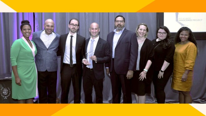 亚马逊法律团队对他们的裁决微笑了。