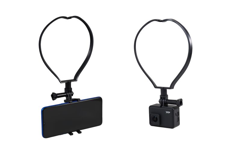 首にかけられる部分の下にスマートフォンやカメラなどが固定できるタイプの撮影用品