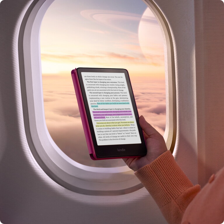 The new Kindle Colorsoft showing you can highlight in different colours 