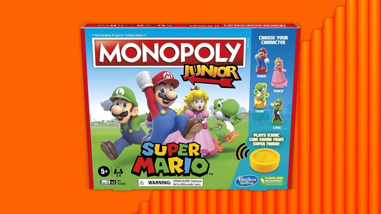 Monopoly Junior Super Mario board game box featuring Mario, Luigi, Princess Peach, and Yoshi