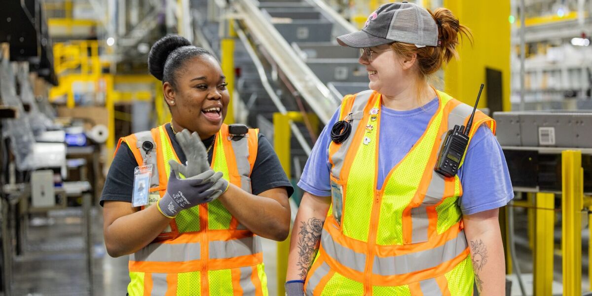 Amazon’s workplace safety performance continues to improve Amazon’s workplace safety performance continues to improve
