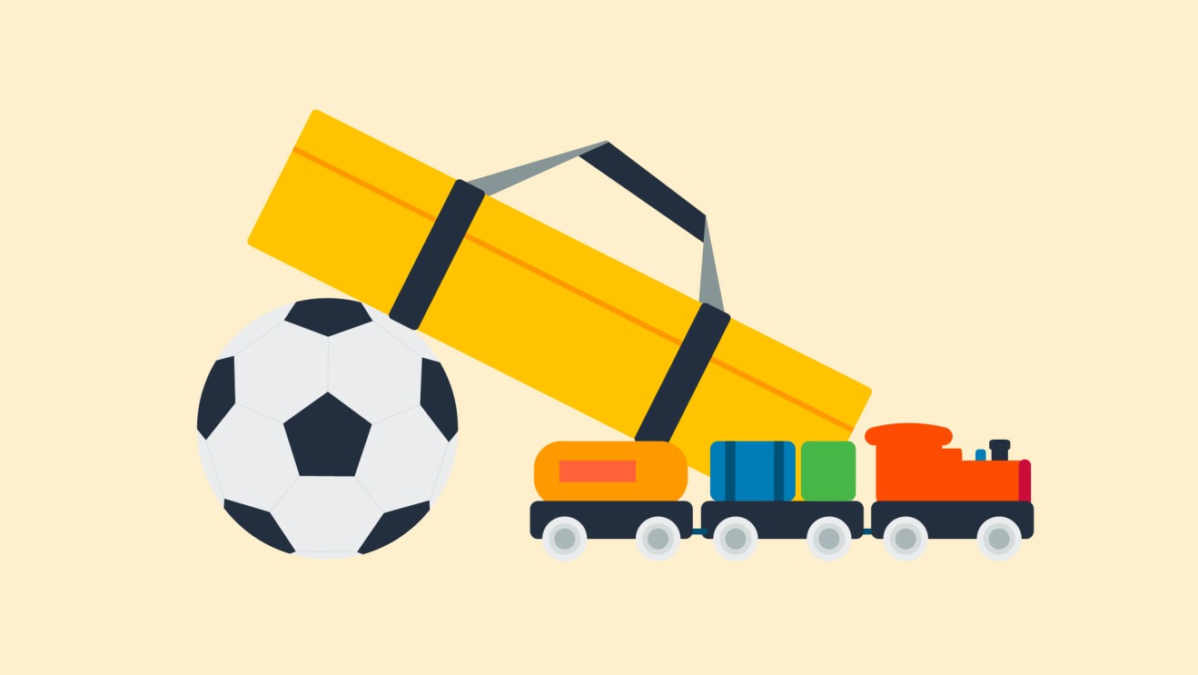 サッカーボール、黄色いヨガマットそしてカラフルな電車のおもちゃが並んでいるイラスト。