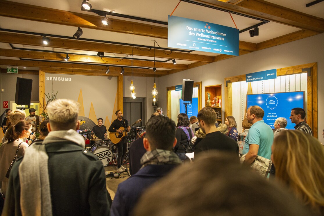 Lions Head und Rea Garvey geben Konzerte im Pop up Store #HomeofChristmas