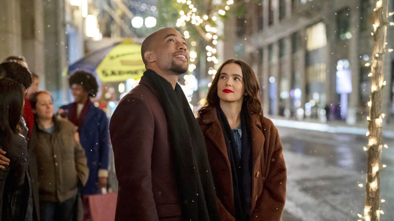 An image from a scene in 'Something from Tiffany's'