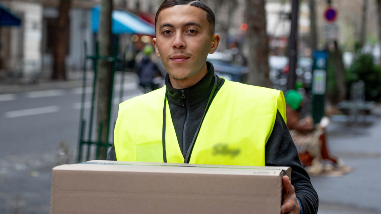 AMAZON_WALKER_PARIS-5