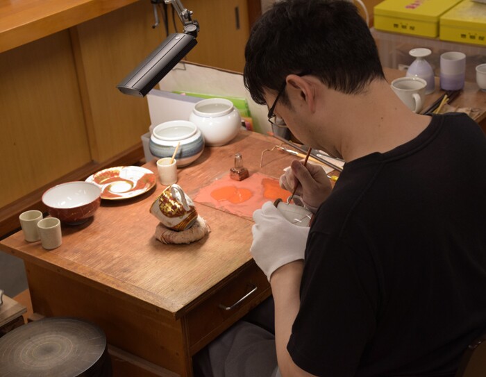 Amazon Story:販売することで九谷焼の技を守る