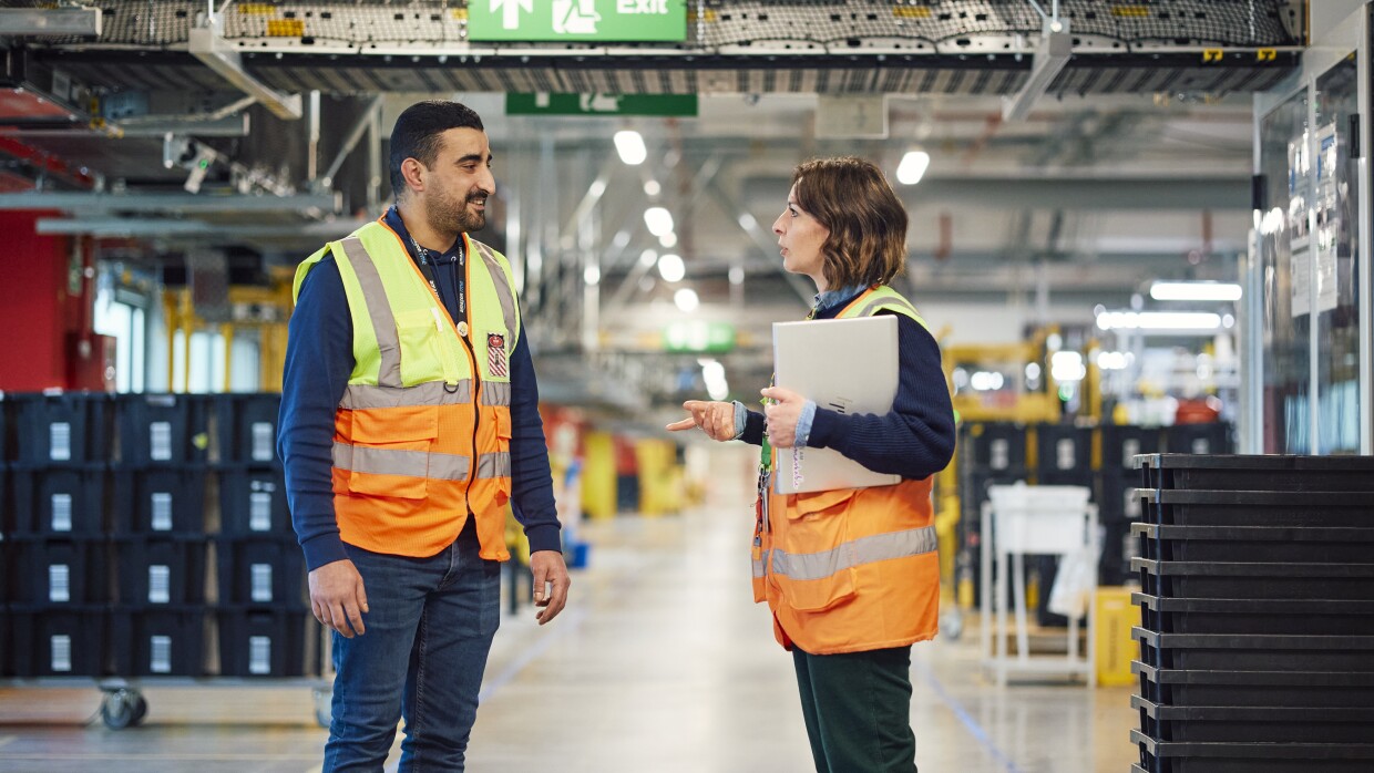 Salute e sicurezza sul posto di lavoro: l'impegno Amazon continua