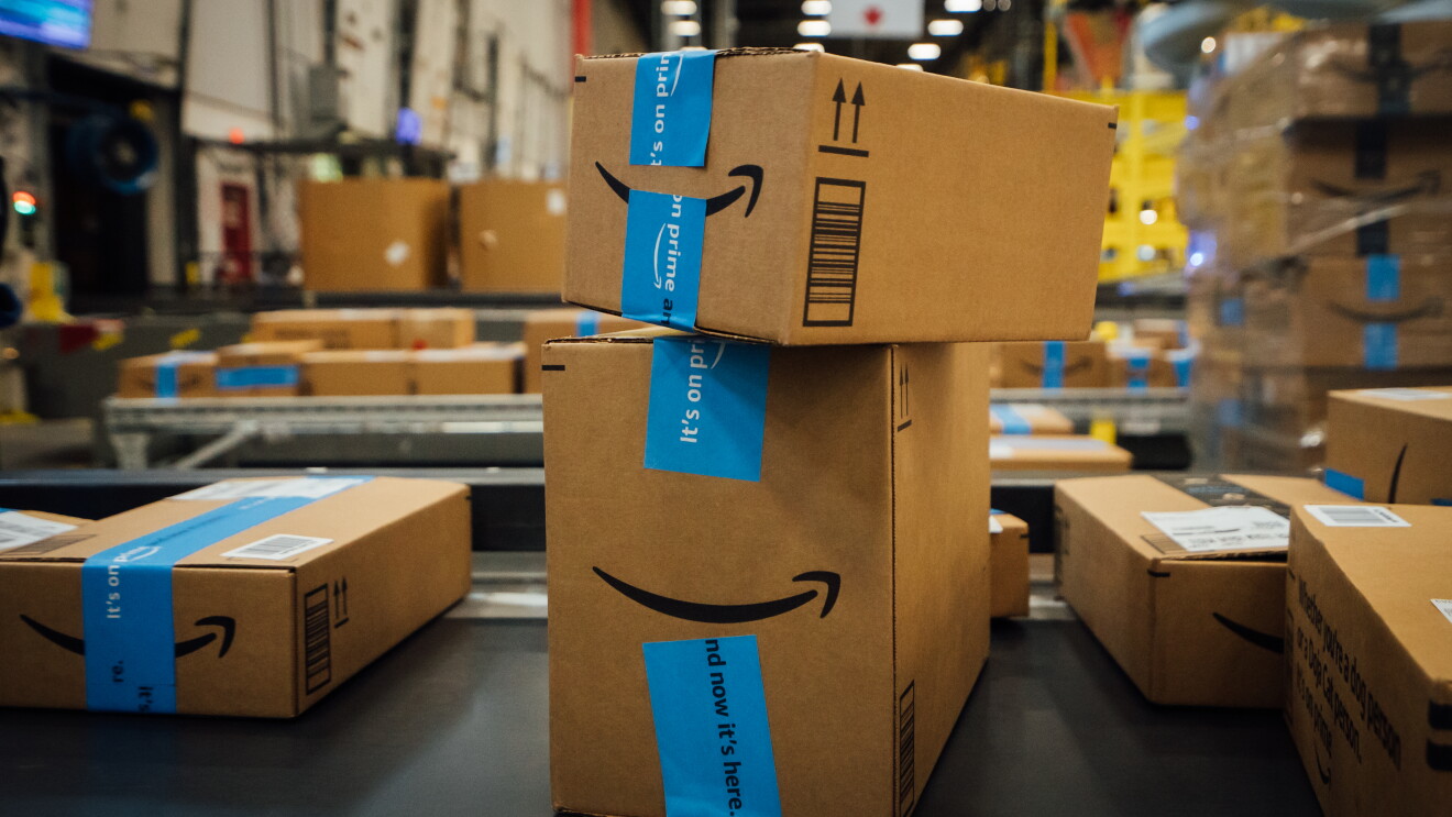 Amazon continua a garantire consegne rapide e convenienti su un'ampia selezione di prodotti per i clienti Prime