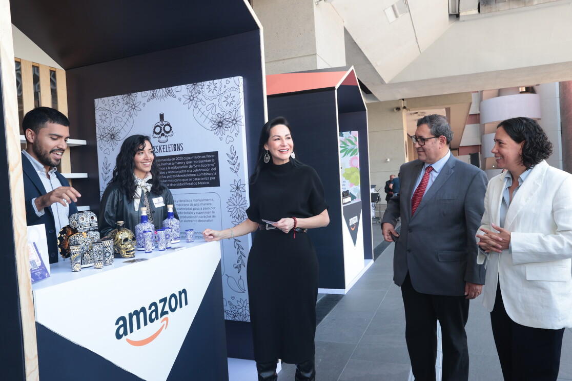 La Cámara de Diputados y Amazon Celebran la Feria de Pequeñas y Medianas Empresas 2025