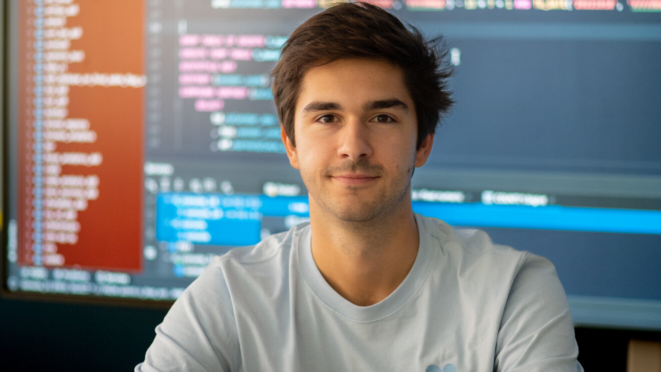 Antoine in front of screen