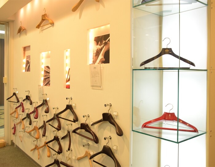 福を届けるハンガー
老舗三代目の挑戦