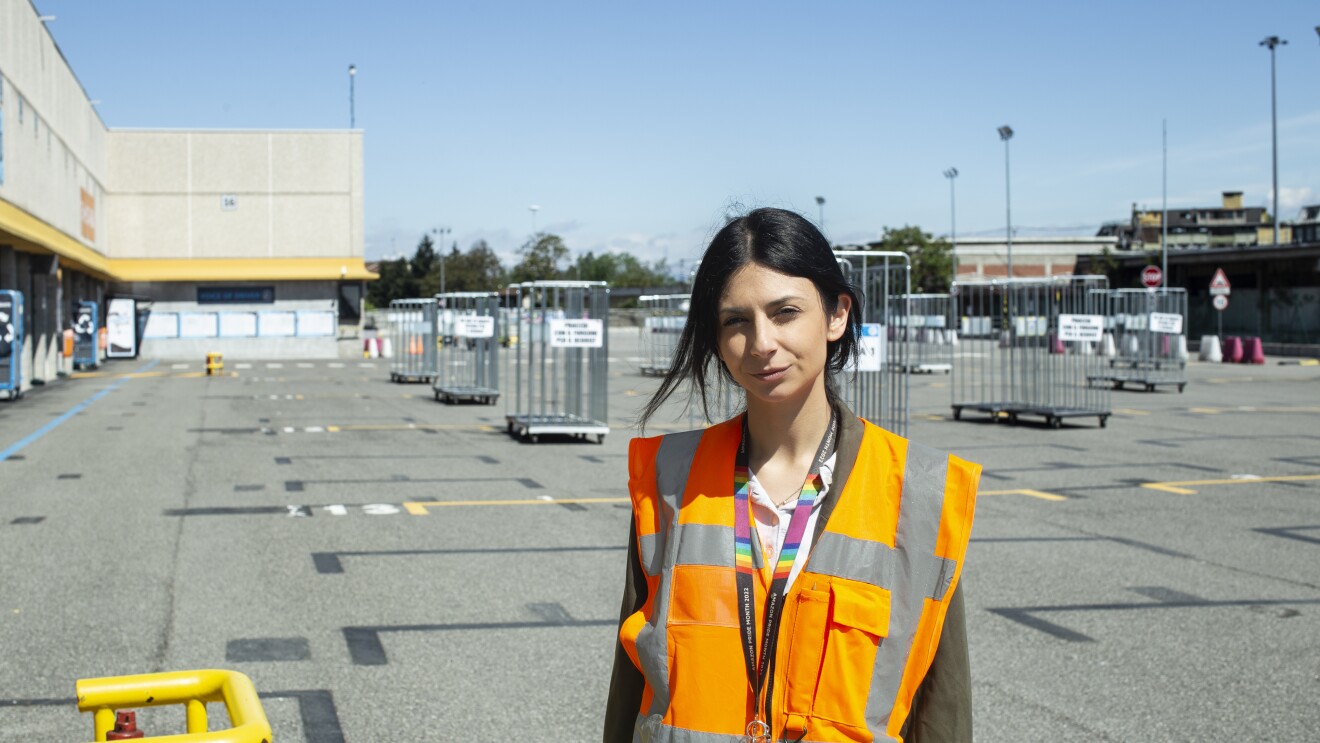 Lavoratori del centro logistico di Amazon