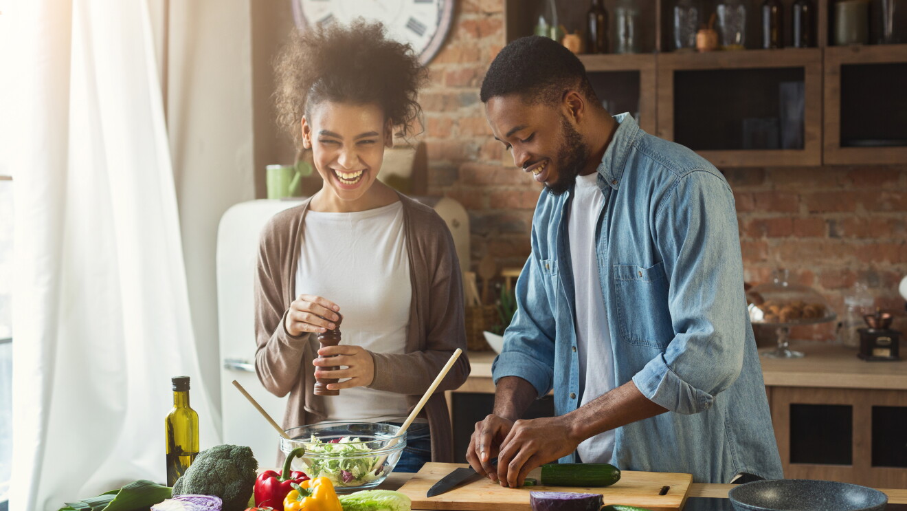 Cooking together as a couple
