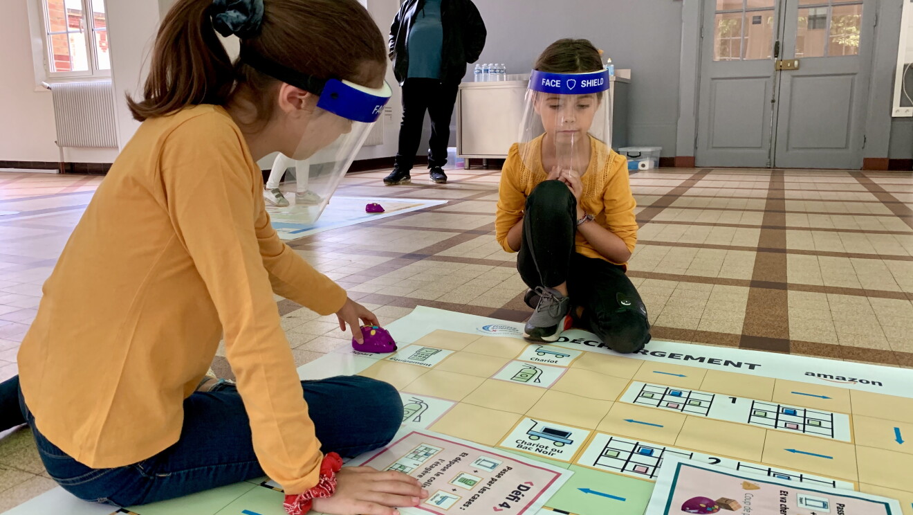 Remy, animateur d’ateliers de robotique pour codeurs en herbe