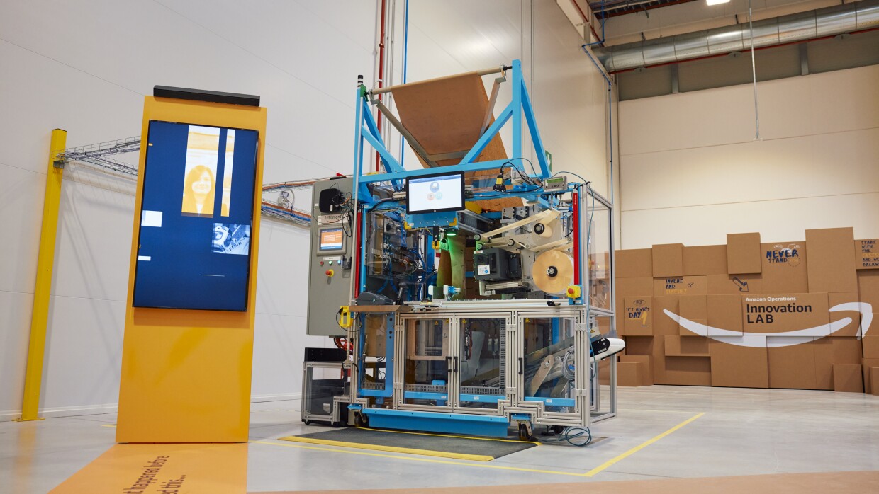tech innovation lab