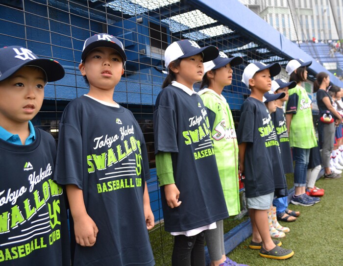 Amazon社員たちが家族と野球を楽しんだ一日