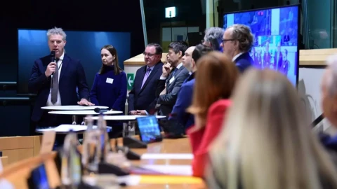 EU
