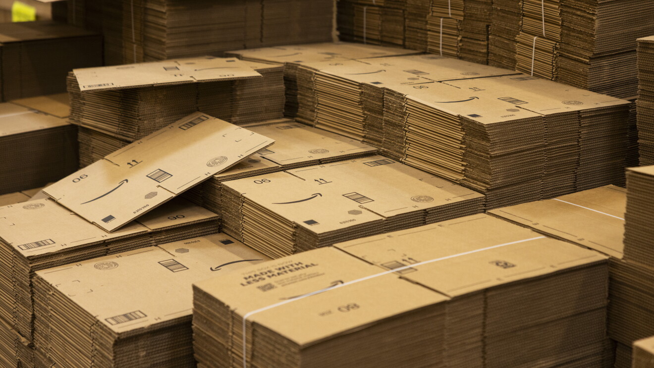 029_Stacks of Boxes.JPG 