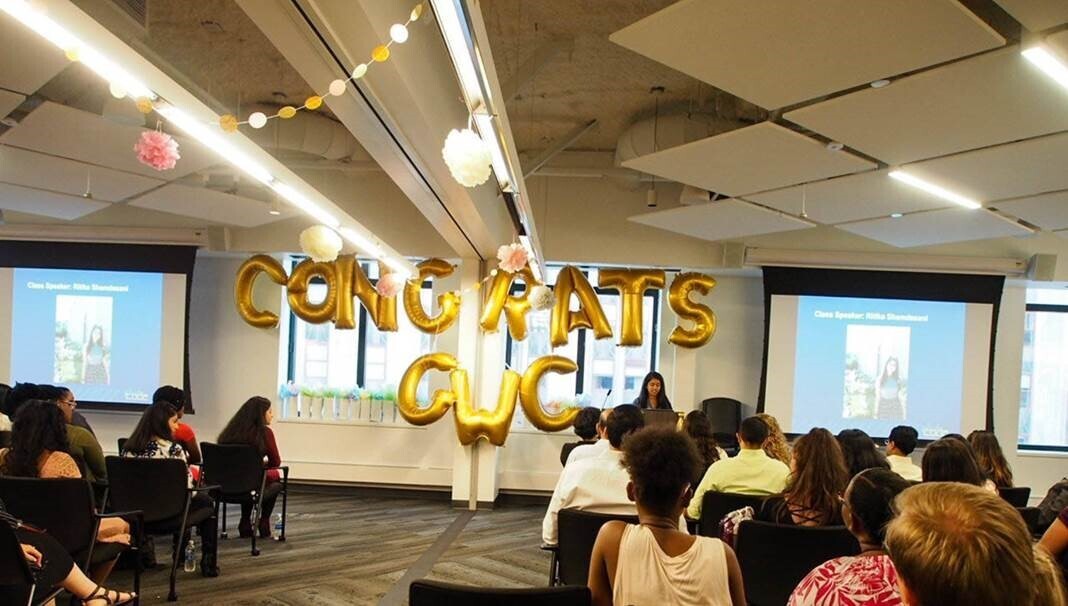 20170912 _girlswhocodegraduate_story_003.jpg