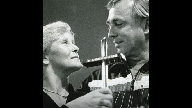 米高梅公司(MGM+)的标题“冲浪的Murf”。