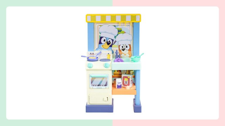 Bluey Cook with Chef Kitchen Playset