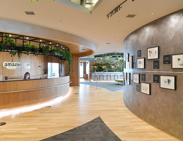 アマゾンジャパンのオフィス　受付