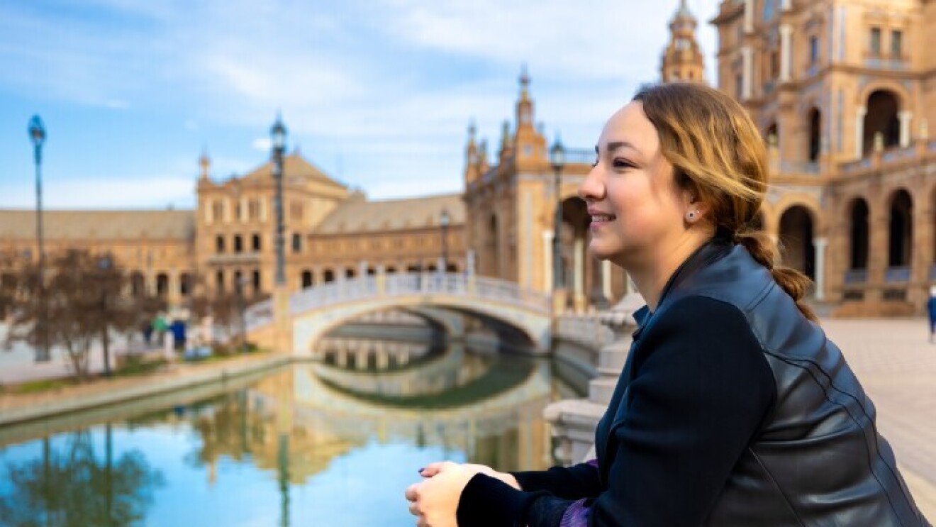 photography of Alejandra, CEO of the delivery company Click & Home, Spain