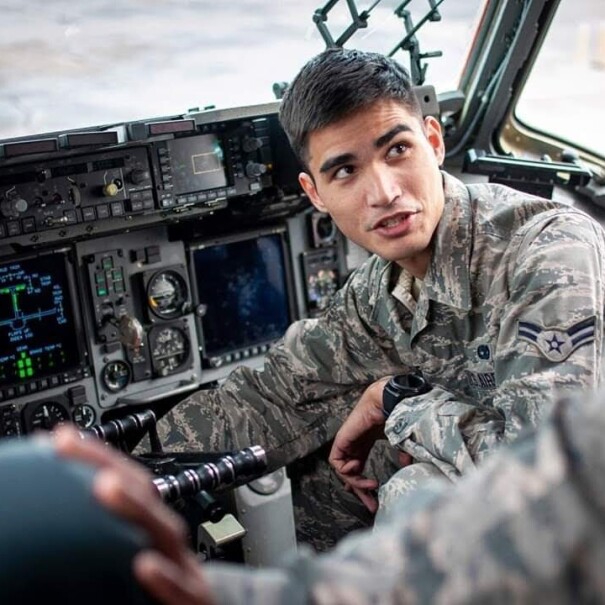 An image of one of the military heroes working at Amazon.