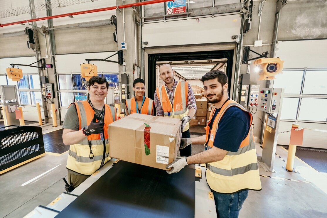 Amazon Mitarbeiter:innen aus Helmstedt