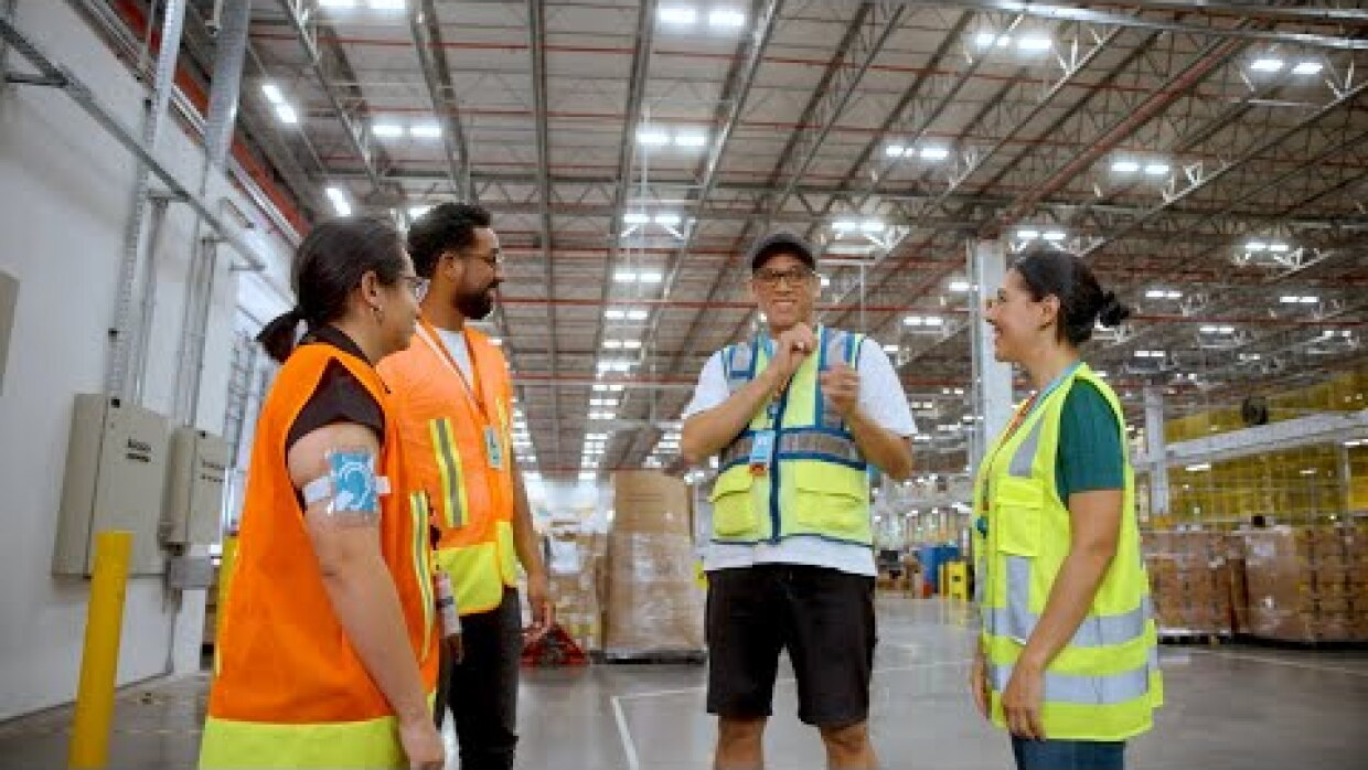 International Sign Language Day: Learning to Sign On-Site