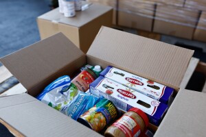 Amazon flex drivers help deliver food shelf items to underserved and vulnerable neighbors