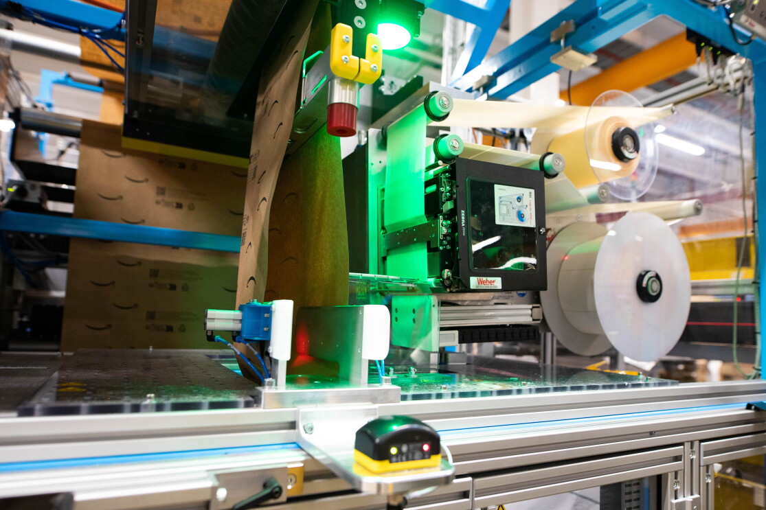Smart Paper machine at an Amazon Fulfilment Centre