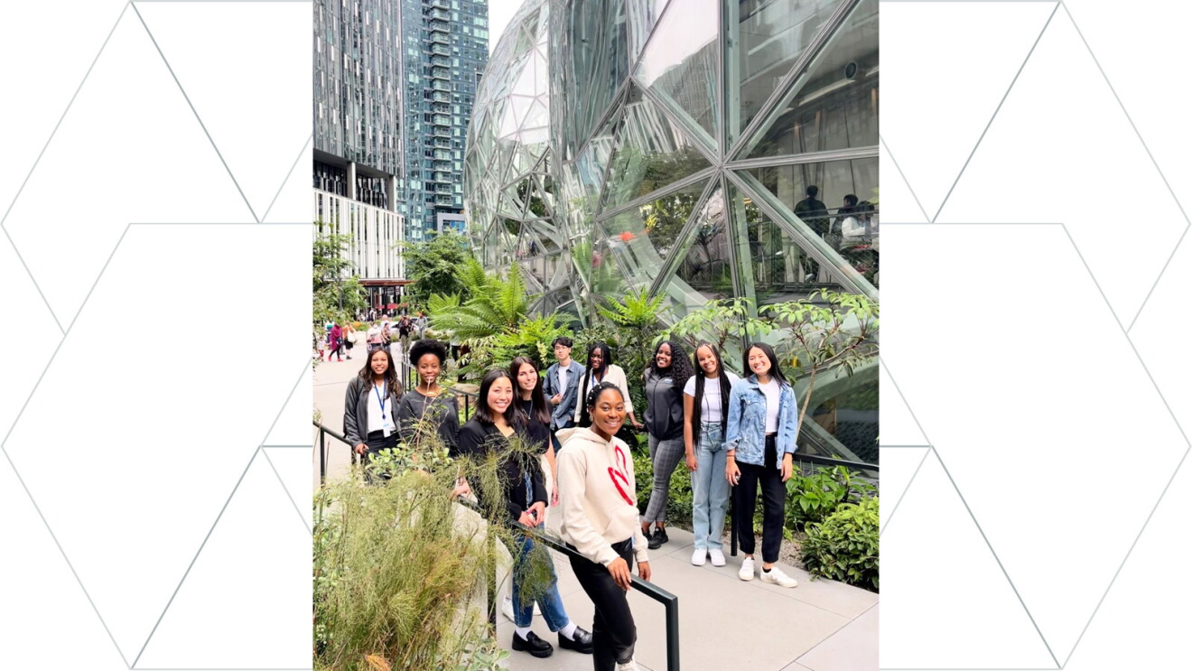 An image of Amazon's 2022 intern class by the Spheres at Amazon's headquarters.