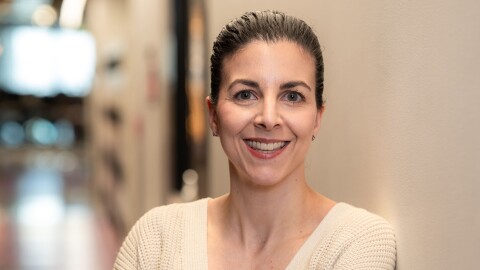Portrait de Christina Darvasi.