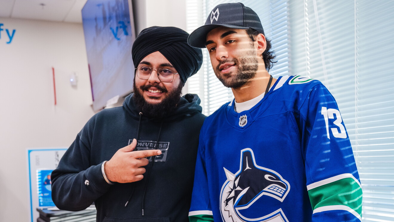 Amazon x Canucks 6