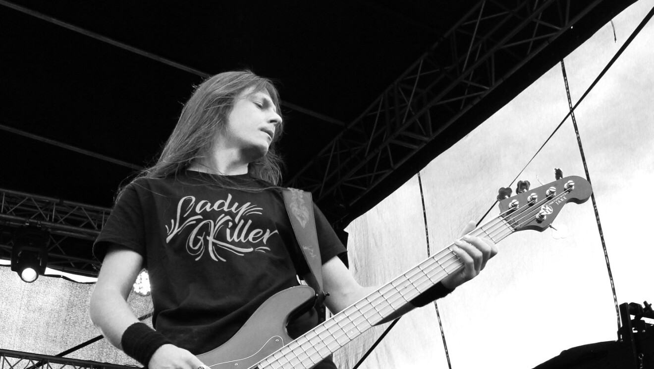 Hellvoid: foto Show