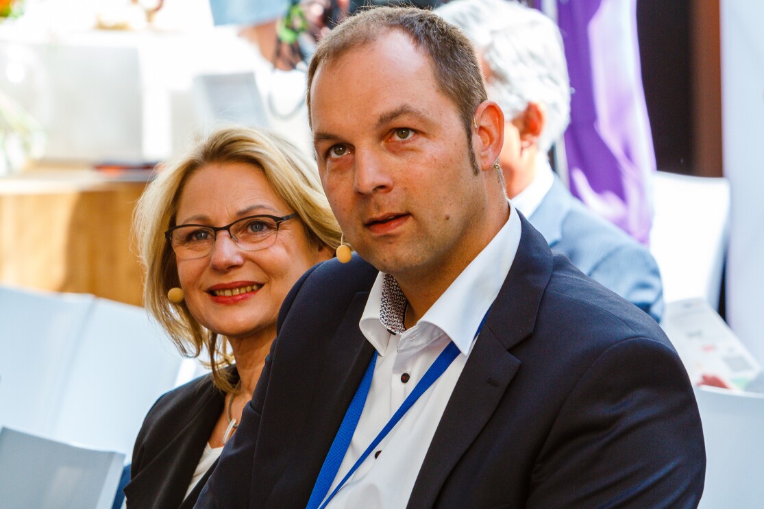 Cornelia Yzer und Dr. Ralf Herbrich