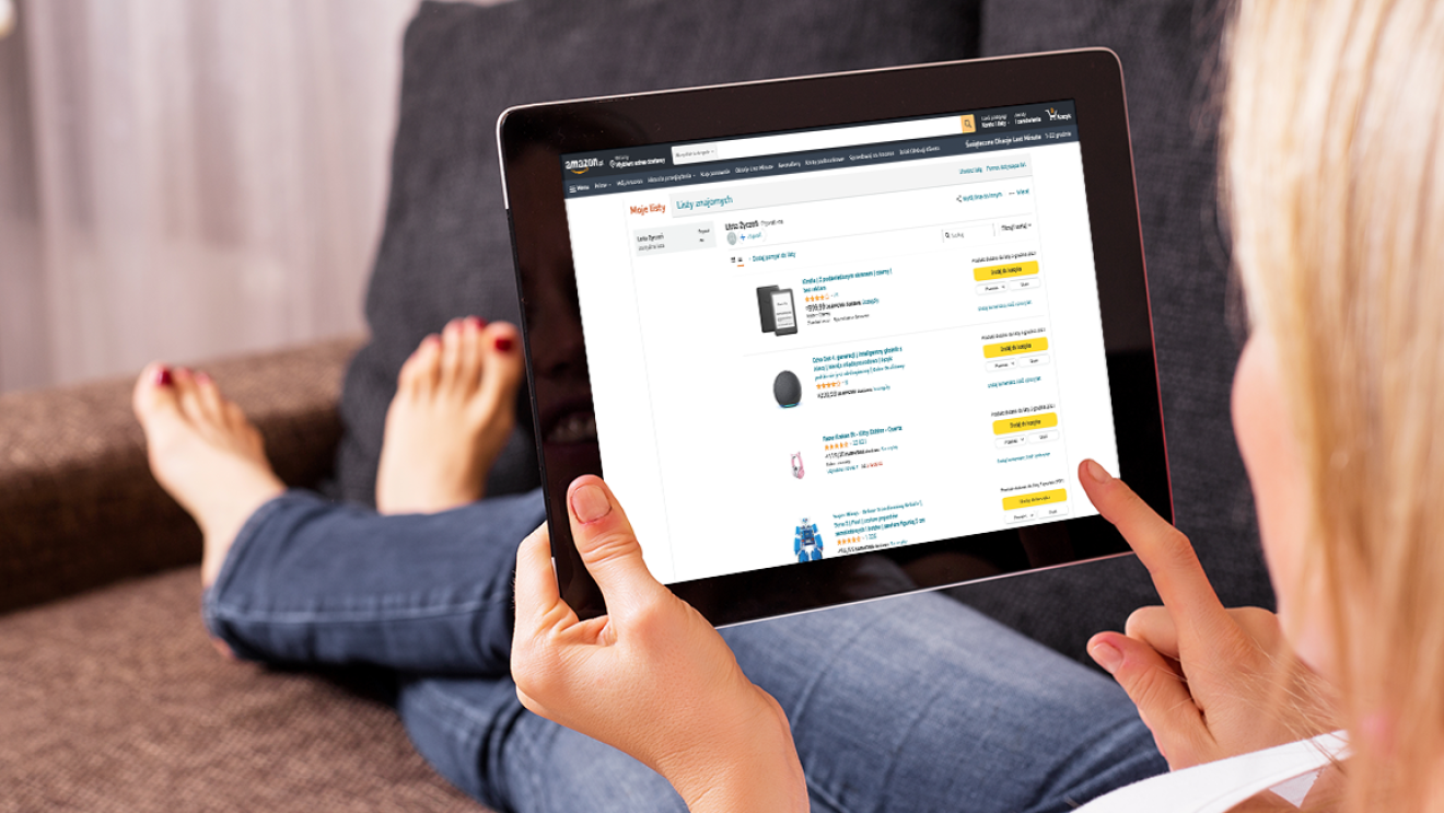 Ułatwiamy świąteczne przygotowania, pokazując, jak stworzyć listę życzeń Amazon na święta. 