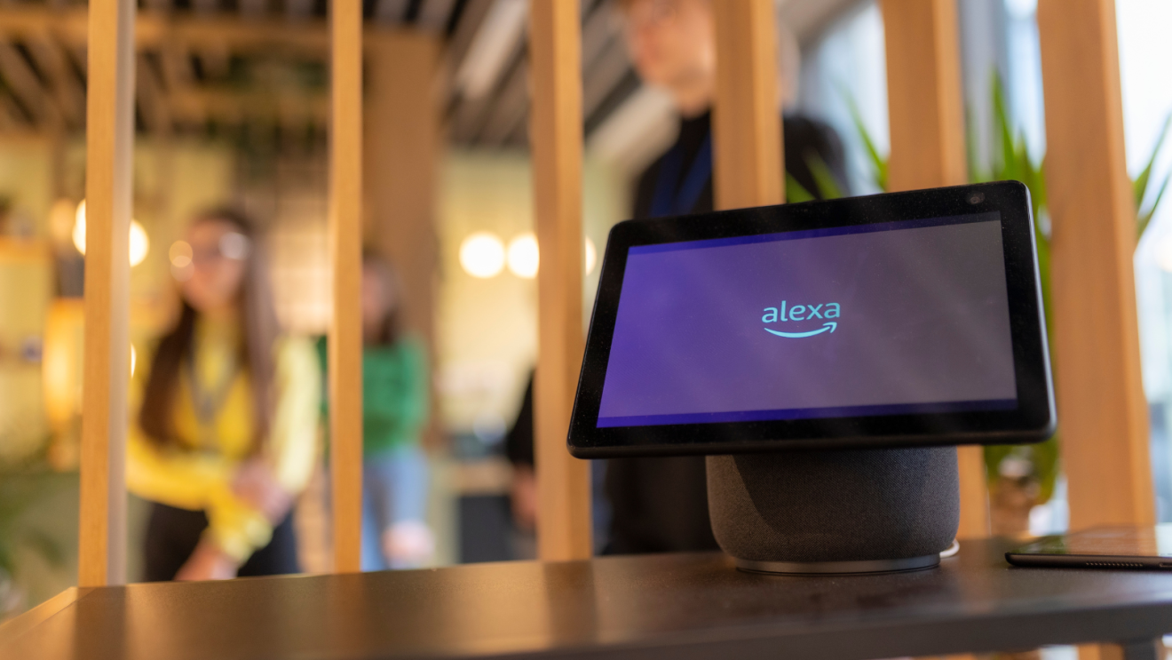 alexa-show_device.png