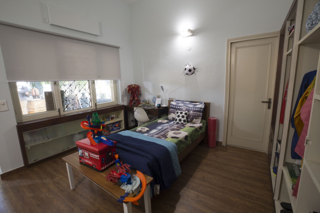 Boys room festive home