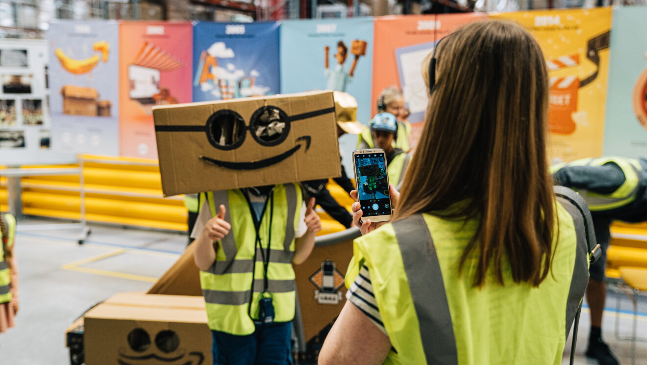 Children with Amazon boxes for Goes Gold Doncaster 
