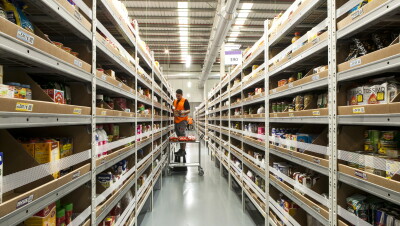 Employee in a fulfillment center EU