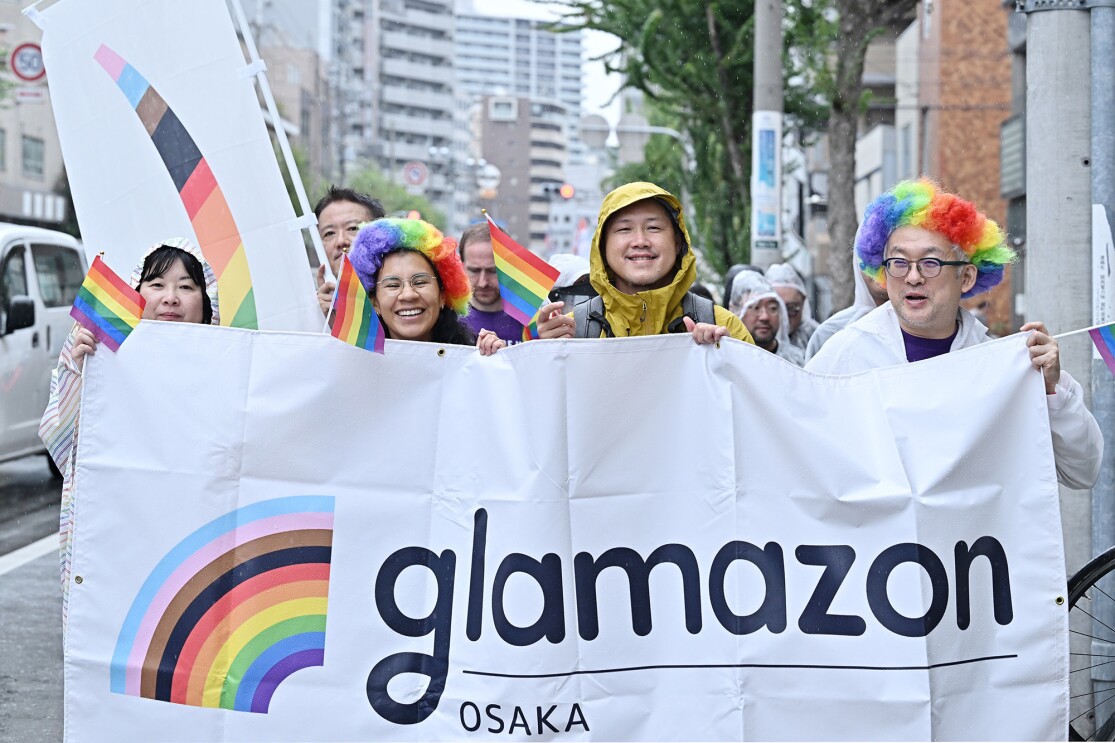 Amazonの社員有志グループglamazon Japan Osakaが自分らしく働く職場を目指し、「レインボーフェスタ!2023」にブースを初出展