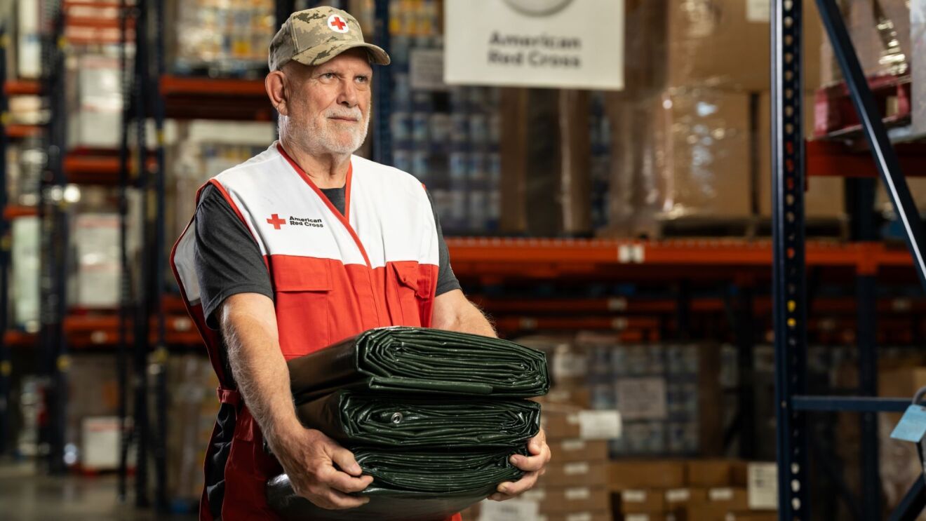 Amazon supports the American Red Cross with 30,000 tarps and relief supplies in time for hurricane season