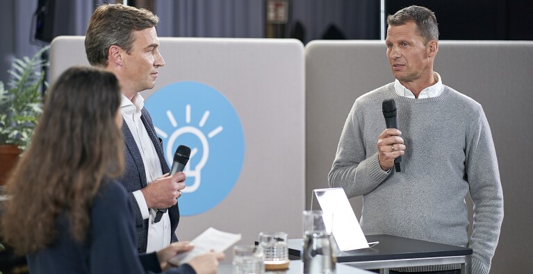 Lars Schmitz im Interview bei der digital.engagiert-Preisverleihung im November 2021 in Berlin.