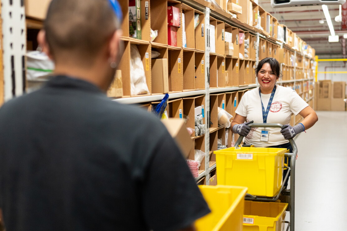Más de 14,000 personas se sumarán a Amazon México esta temporada de fin de año - visual 6