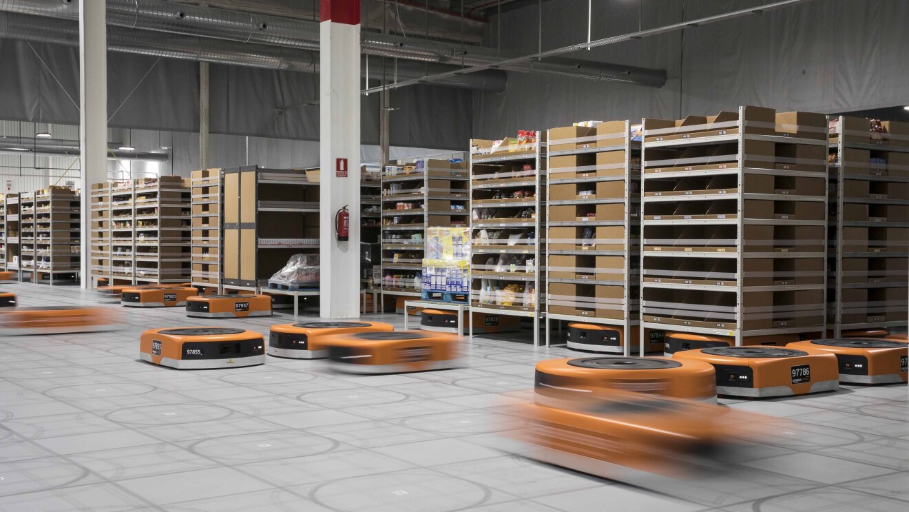 Amazon robotics at work in a Fulfilment Center 